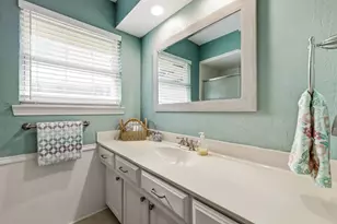 9519 Robin Meadow Dr, Dallas, TX 75243 - Photo 22