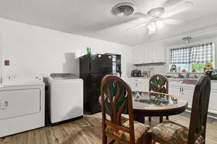 5757 Parkside Ct, Granbury, TX 76048 - Photo 10