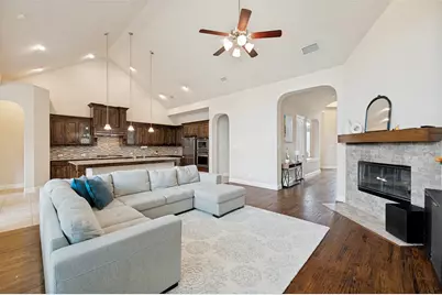 13340 Sellaronda Way, Frisco, TX 75035 - Photo 10