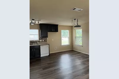 319 Candlewood Circle, Gainesville, TX 76240 - Photo 6