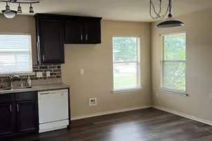 319 Candlewood Cir, Gainesville, TX 76240 - Photo 6