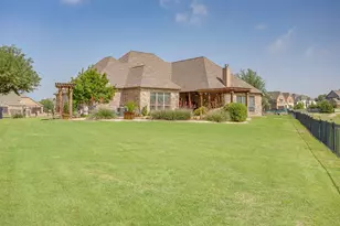 2401 Eagle Narrows Ct, Fort Worth, TX 76179 - Photo 38