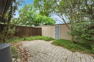 9319 Chimney Corner Ln, Dallas, TX 75243 - Photo 22