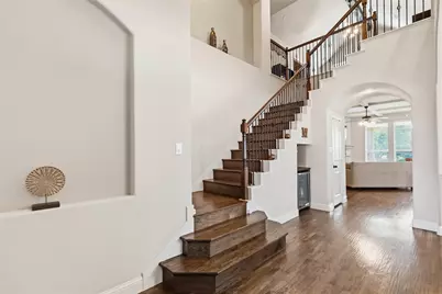 12102 Jackson Creek Drive, Dallas, TX 75243 - Photo 2