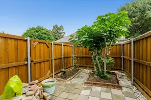 6015 Thursby Ave, Dallas, TX 75252 - Photo 2