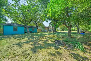 902 Skylark Dr, Arlington, TX 76010 - Photo 24