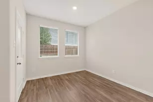 3321 Riverside Dr, Aubrey, TX 76227 - Photo 14