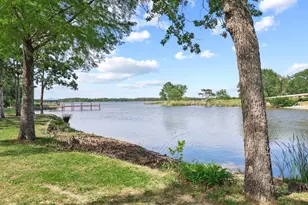 7406 Lakeview Dr, Bonham, TX 75418 - Photo 2