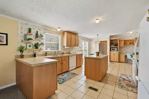 7406 Lakeview Dr, Bonham, TX 75418 - Photo 8