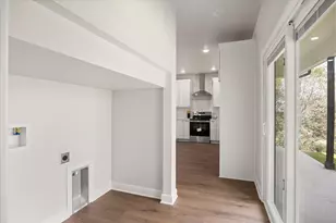 913 Colorado River Dr, Granbury, TX 76048 - Photo 10