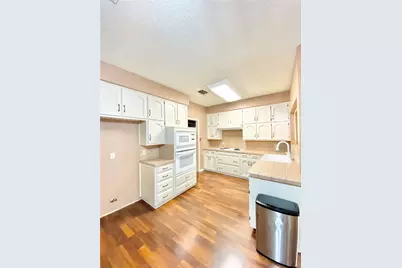 5714 Louise Way Drive, Arlington, TX 76017 - Photo 10