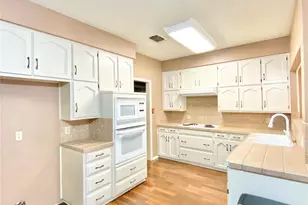 5714 Louise Way Dr, Arlington, TX 76017 - Photo 10