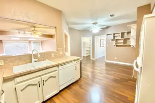 5714 Louise Way Dr, Arlington, TX 76017 - Photo 12