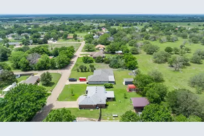 578 Elmwood Drive, Woodway, TX 76712 - Photo 10