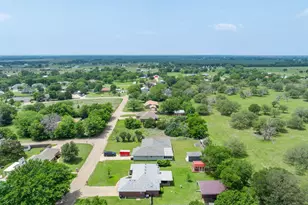 578 Elmwood Dr, Woodway, TX 76712 - Photo 10