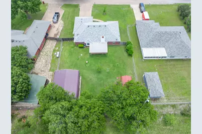 578 Elmwood Drive, Woodway, TX 76712 - Photo 12