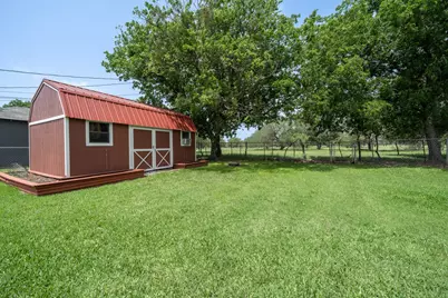 578 Elmwood Drive, Woodway, TX 76712 - Photo 16