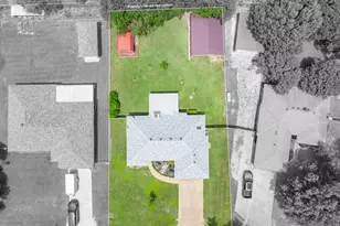 578 Elmwood Dr, Woodway, TX 76712 - Photo 40