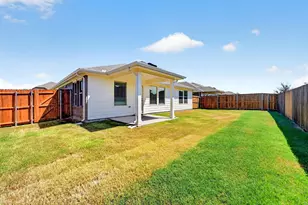 215 Teton St, Greenville, TX 75402 - Photo 34