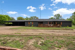 997 Vz County Road 4810, Ben Wheeler, TX 75754 - Photo 2