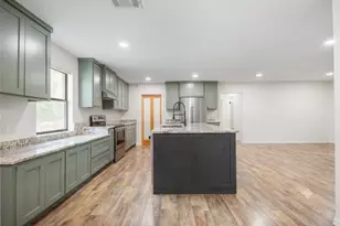 997 Vz County Road 4810, Ben Wheeler, TX 75754 - Photo 8