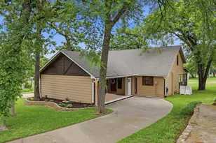 413 Cocopa Dr, Lake Kiowa, TX 76240 - Photo 4