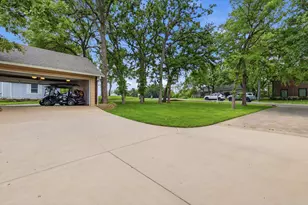 413 Cocopa Dr, Lake Kiowa, TX 76240 - Photo 34
