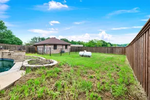 15526 Brookhollow Cir, Forney, TX 75126 - Photo 10