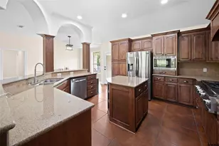 808 N Jarvis St, Troup, TX 75789 - Photo 8