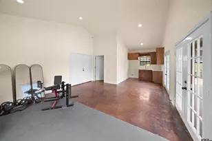 808 N Jarvis St, Troup, TX 75789 - Photo 26