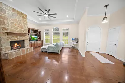 808 N Jarvis Street, Troup, TX 75789 - Photo 4