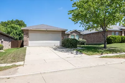 1705 Diamond Lake Trail, Fort Worth, TX 76247 - Photo 2