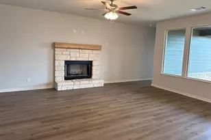 1229 Colca Dr, Springtown, TX 76082 - Photo 4