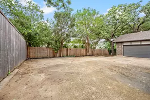 2214 Wilson Dr, Arlington, TX 76011 - Photo 40