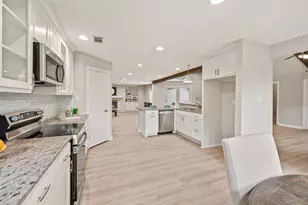 2214 Wilson Dr, Arlington, TX 76011 - Photo 8