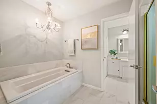 2214 Wilson Dr, Arlington, TX 76011 - Photo 4