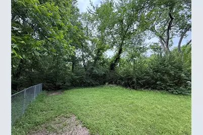 1443 W 5th Avenue, Corsicana, TX 75110 - Photo 16