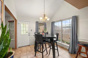 916 Danforth Pl, Arlington, TX 76017 - Photo 10
