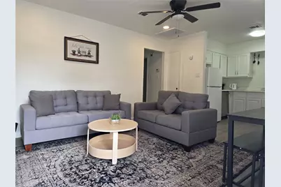 853 Broadway Avenue #A, Euless, TX 76040 - Photo 2