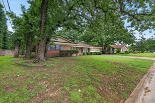 845 Wheelwood Dr, Hurst, TX 76053 - Photo 4