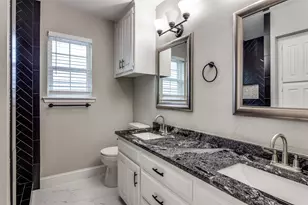 2103 Bay Club Dr, Arlington, TX 76013 - Photo 18
