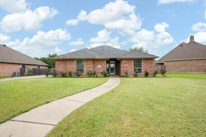 1617 Spencer Lane, Cleburne, TX 76033 - Photo 1