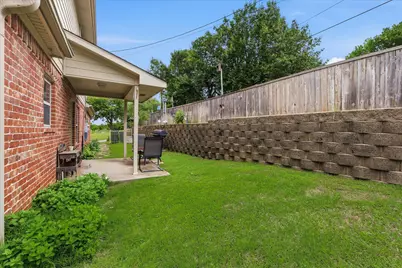 209 Arapaho W, Sherman, TX 75092 - Photo 22