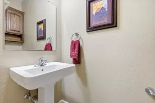 209 Arapaho W, Sherman, TX 75092 - Photo 10