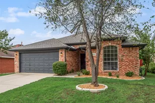 4205 Boulder Park Dr, Fort Worth, TX 76040 - Photo 4