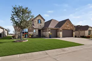 12213 Grosbeak Dr, Denton, TX 76207 - Photo 2