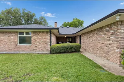 9515 Robin Meadow Drive, Dallas, TX 75243 - Photo 26
