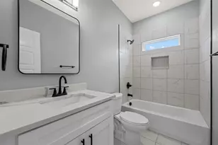 706 Dearborn St, Waco, TX 76704 - Photo 8