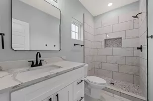 706 Dearborn St, Waco, TX 76704 - Photo 14
