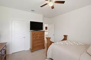 2025 Eagle Blvd, Fort Worth, TX 76052 - Photo 22